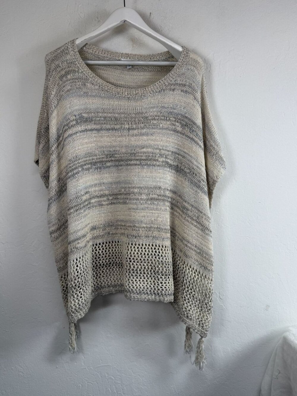 Johnny Was Poncho Sweater Cream Gray Space Dye Crochet Knit Tassel Oversized OS